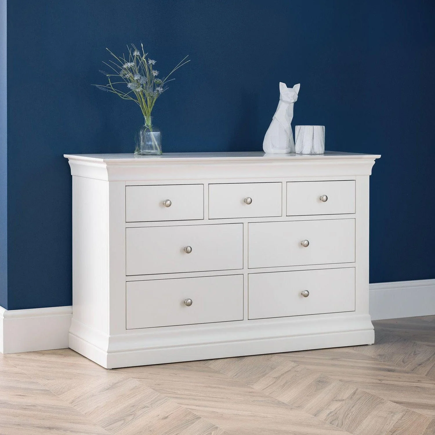 Clove Chest White 4+3 Drawer - Image 7