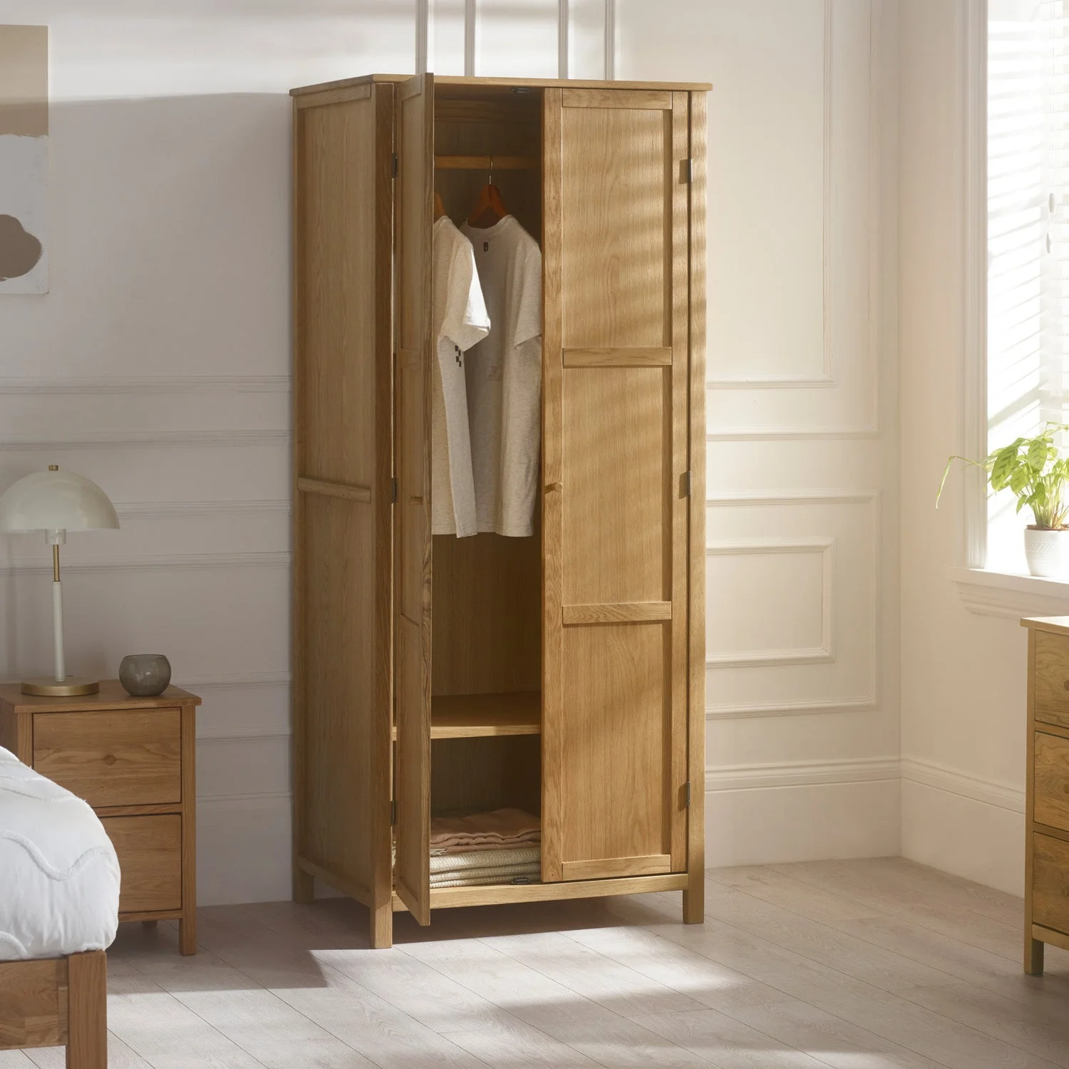 Connie Wardrobe - Image 4
