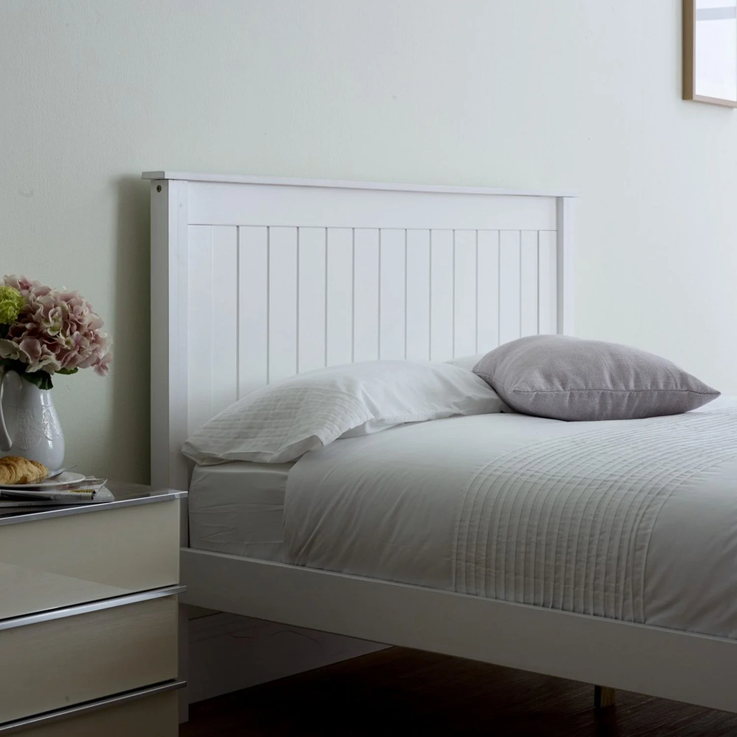 Taurus Bed Frame Double White - Image 2